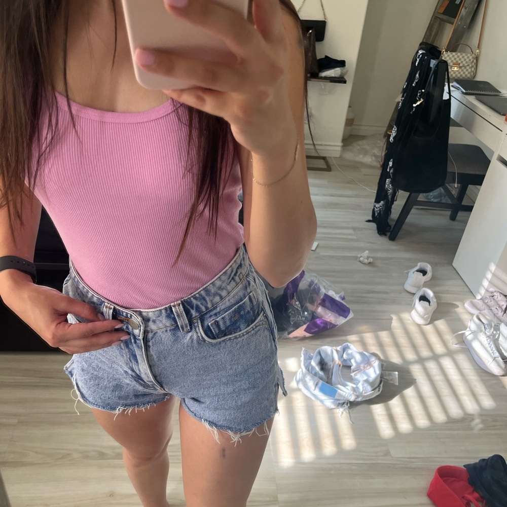 Ribbed Tank